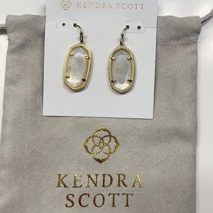 Elle Gold Drop Earrings White Pearl—out of stock